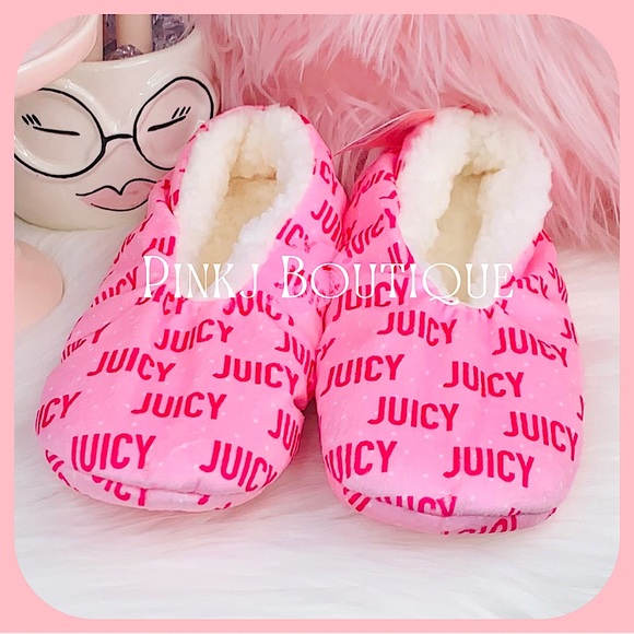 Juicy Couture Shoes - 🌟1 LEFT!💗💋{Juicy Couture} Soft Sherpa Pink Logo Slipper Socks!